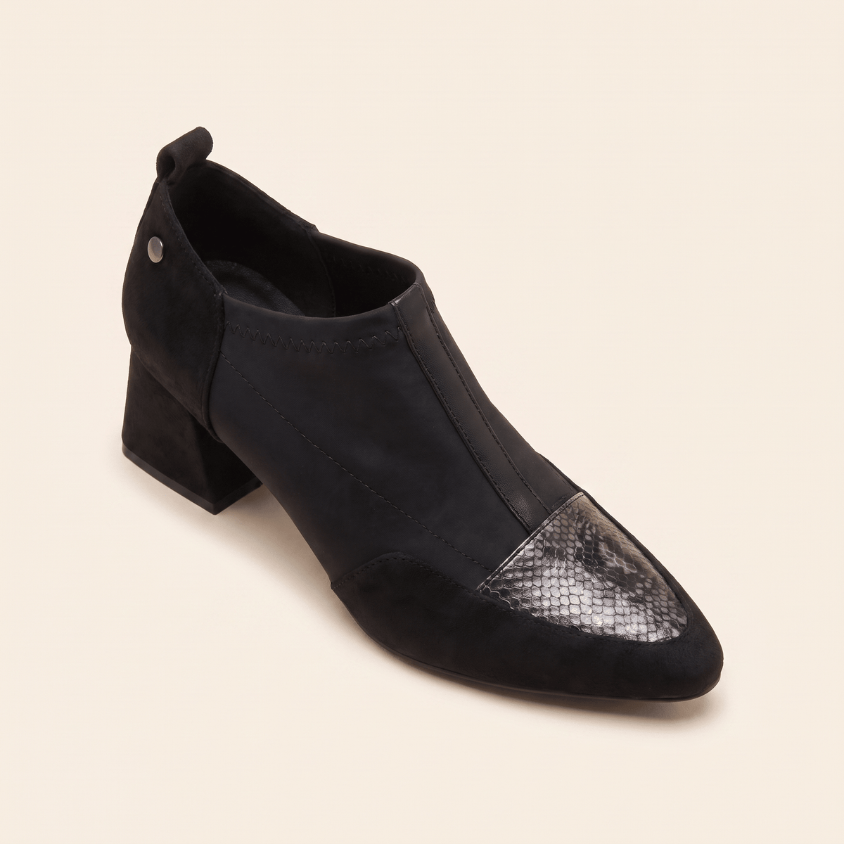 Ariadna · Zapato Abotinado de Punta Fina - zapatos de mujer Calenzo