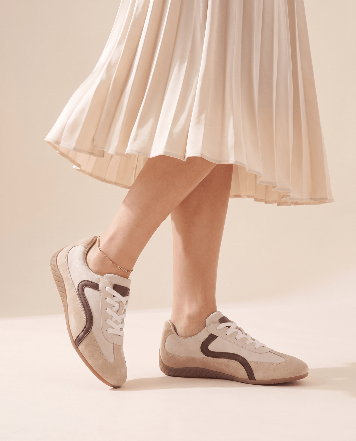 Bruna · Zapatillas Retro Efecto Ante - zapatos de mujer Calenzo