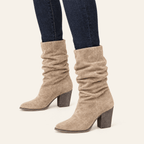 Castellana · Bota Slouch de Efecto Ante con Punta Almendrada - zapatos de mujer Calenzo