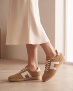 Claudia · Zapatilla Deportiva Retro de Ante - zapatos de mujer Calenzo