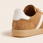 Claudia camel, vista trasera