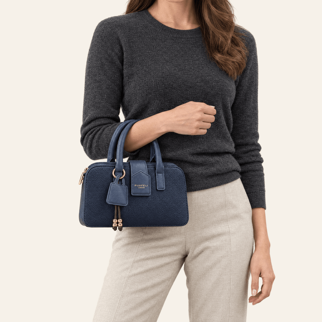 Ópera · Mini Bolso Estructurado con Dije — Azul Marino - zapatos de mujer Calenzo