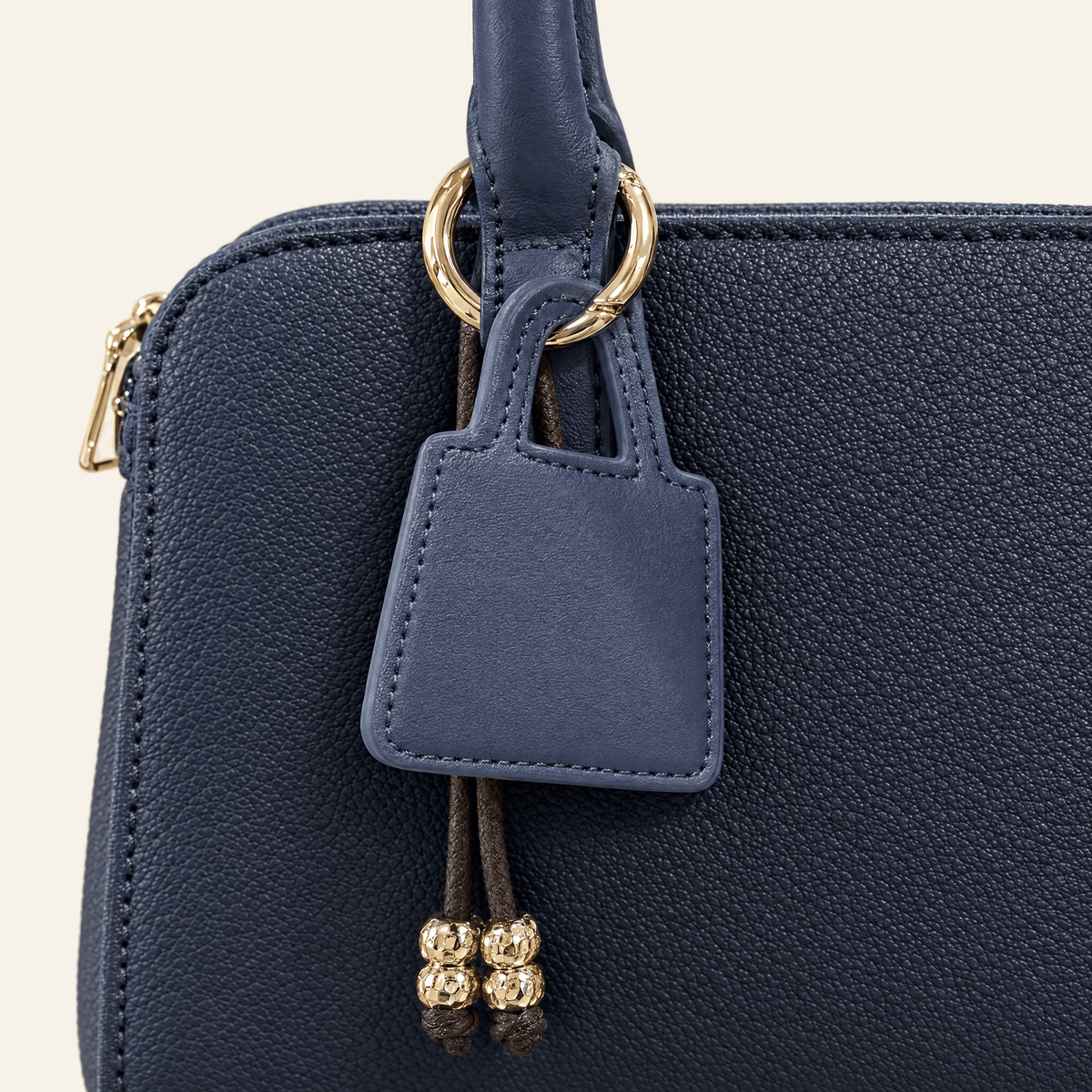 Ópera · Mini Bolso Estructurado con Dije — Azul Marino - zapatos de mujer Calenzo